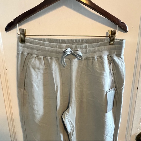 Gray Track Pants with Elastic Waist and Tapered Cuffs size S - Picture 2 of 8